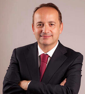 Uzm. Eczacı Yaman Furtun